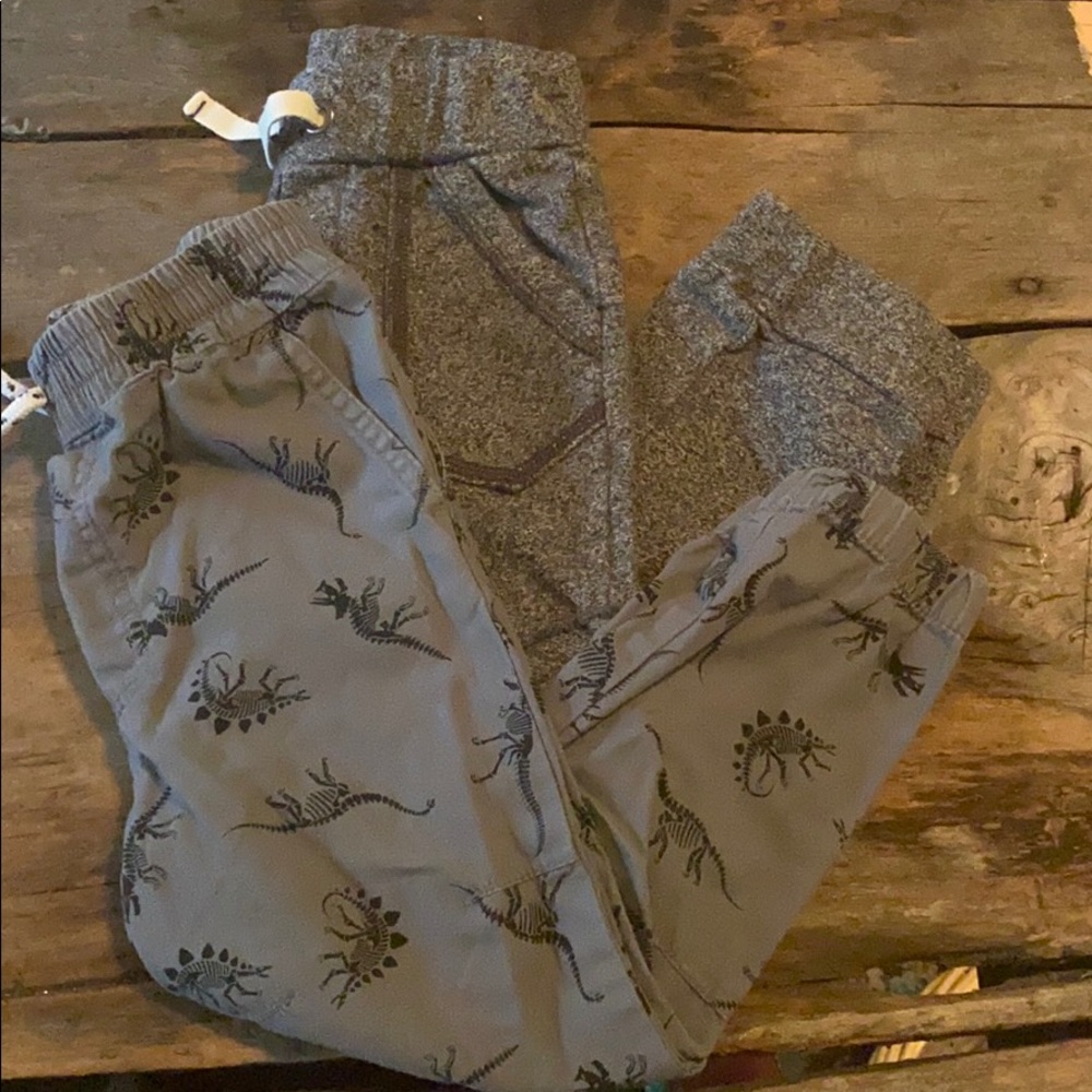 Boys size 4T Gray pants